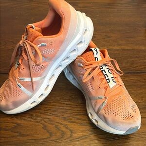 On Running Cloudsurfer Flame | White Athletic Shoes men’s size 9